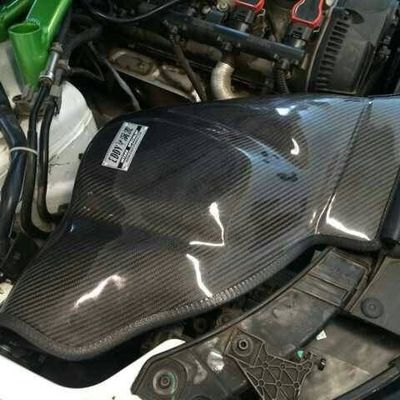 صندوق الهواء المصنوع من ألياف الكربون لتحقيق الأداء الممتاز لـ أودي أ4